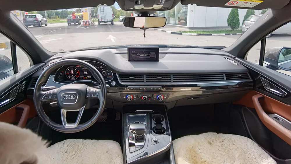 Audi Q7 1186