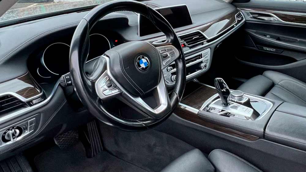 Фото BMW 7