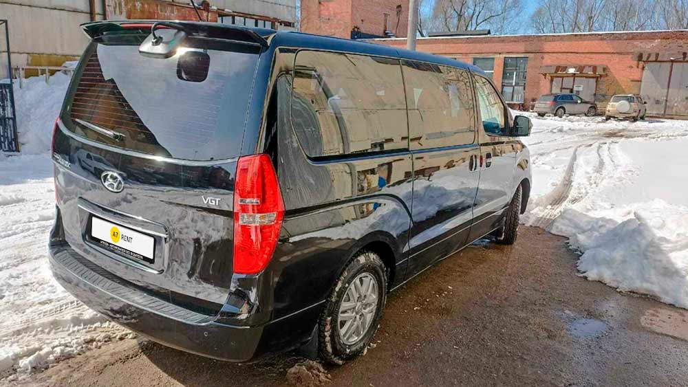 Hyundai H1 1205