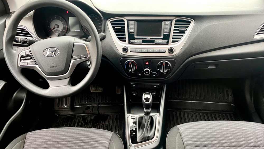 Hyundai Solaris 1208