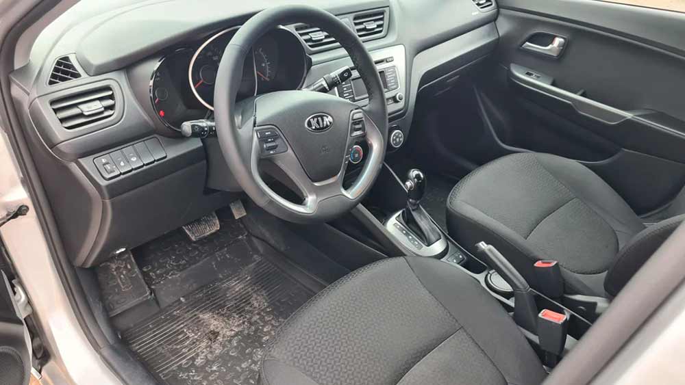 KIA Rio 1217