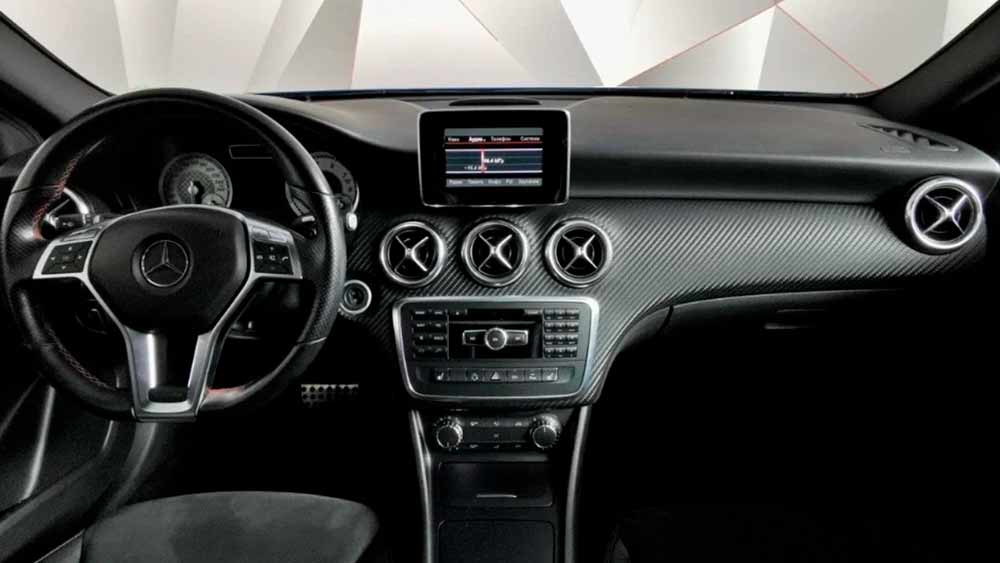 Mercedes-Benz A — аренда автомобиля