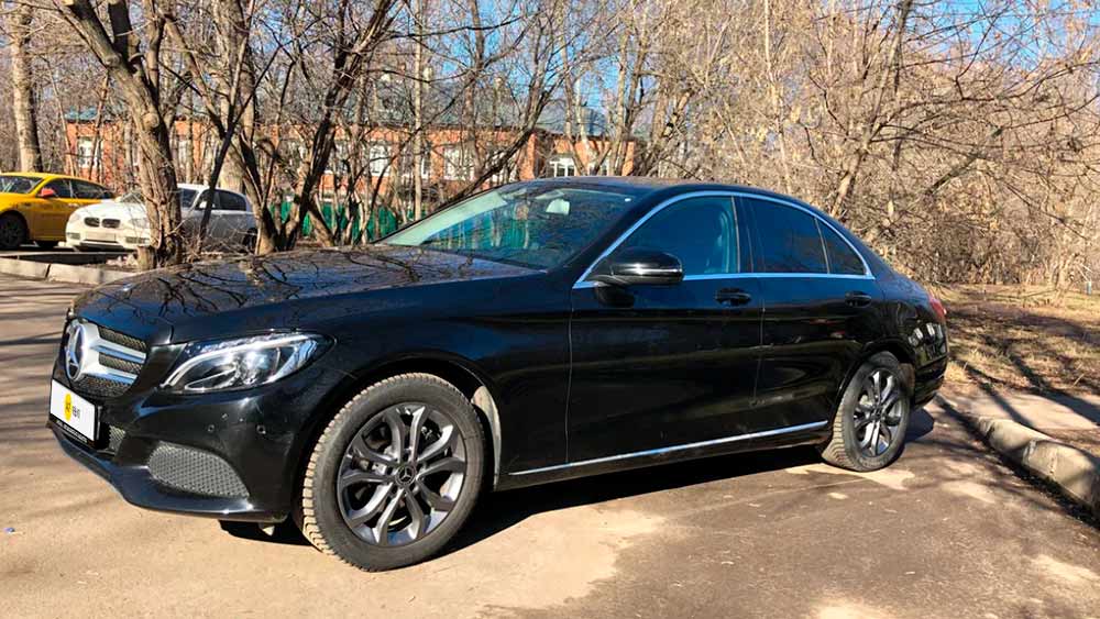 Mercedes-Benz C 1235