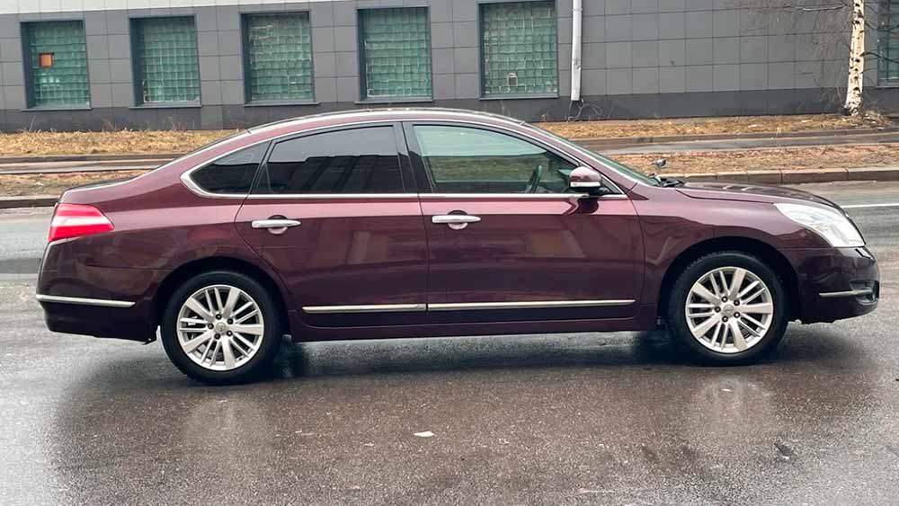 Nissan Teana 1246