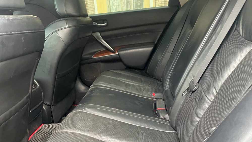 Nissan Teana 1246