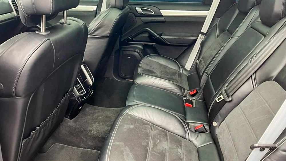Porsche Cayenne 1249