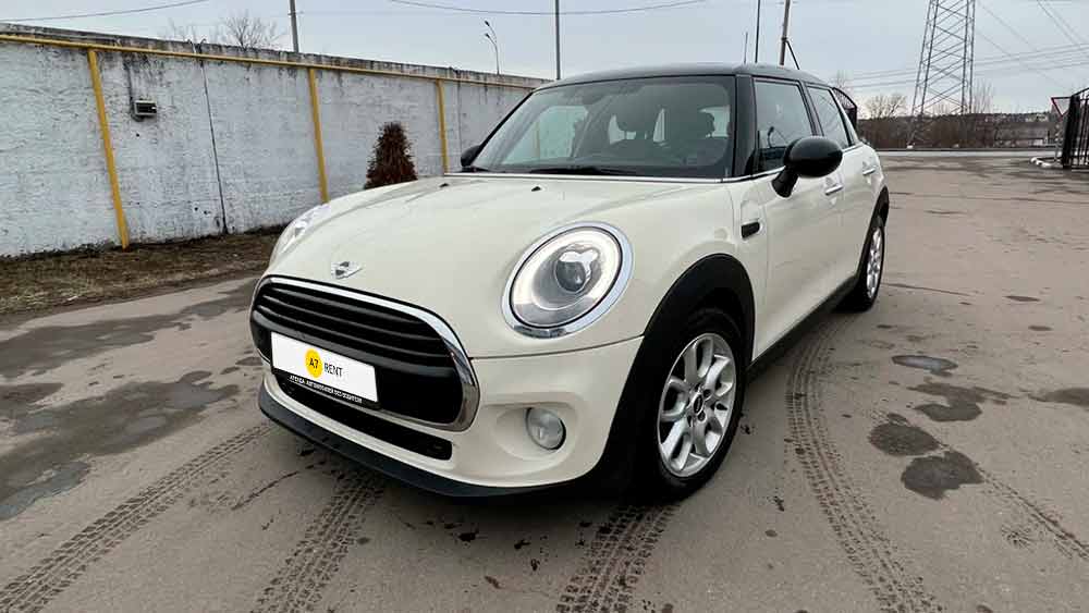 MINI Cooper — аренда автомобиля