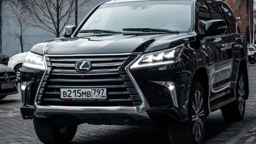 Lexus LX 1400