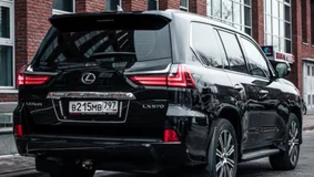 Lexus LX 1400