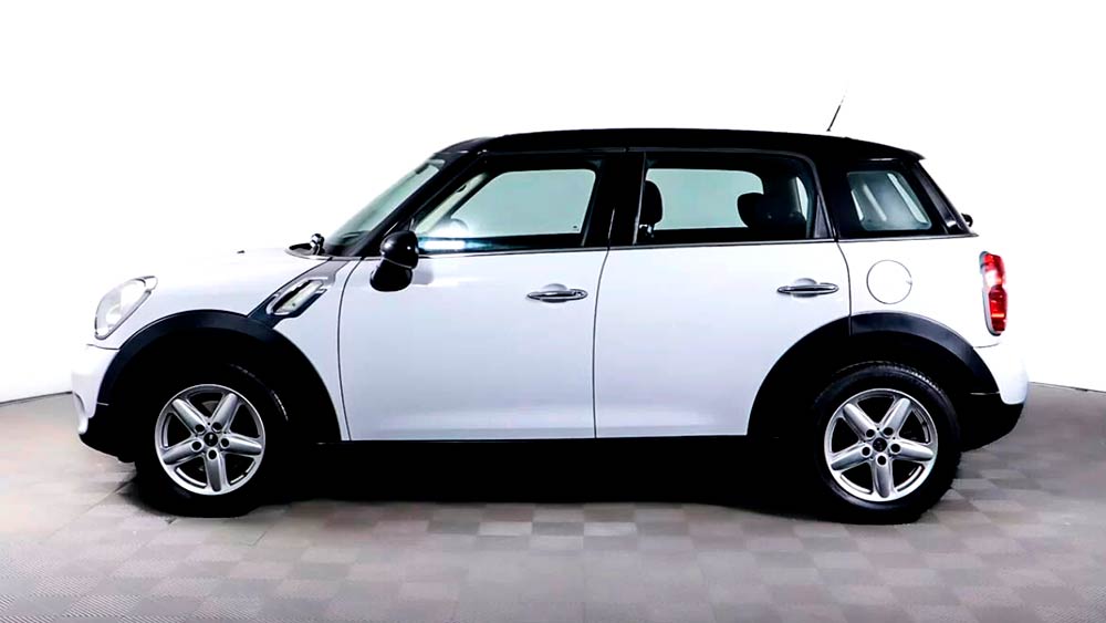 MINI Countryman — аренда автомобиля