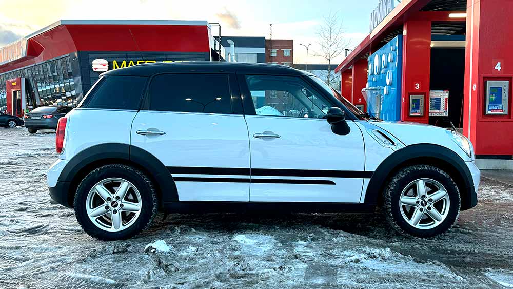 MINI Countryman — аренда автомобиля