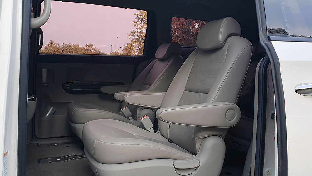 KIA Carnival 1426