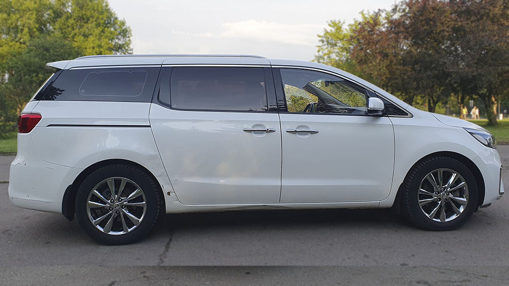 KIA Carnival 1426