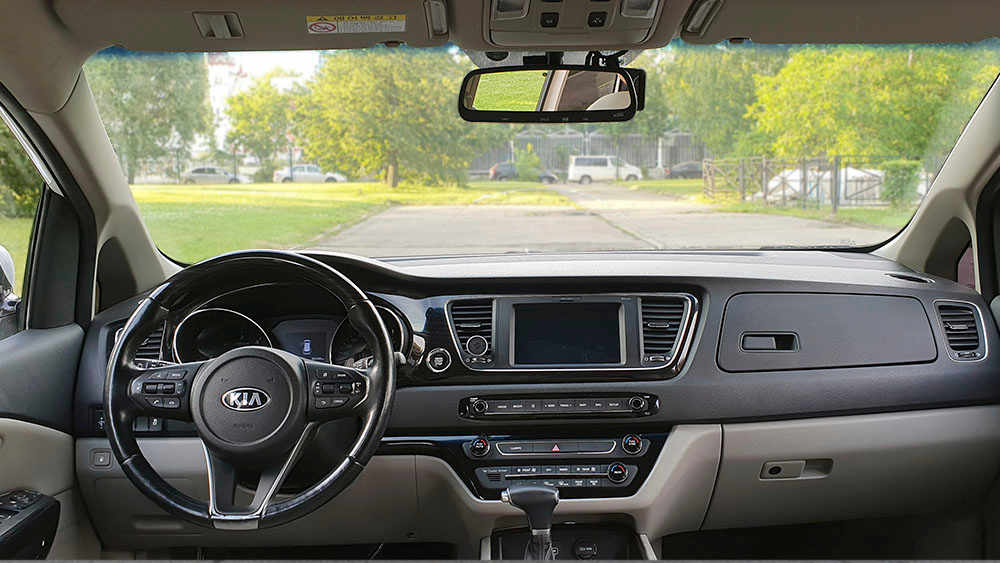KIA Carnival 1426