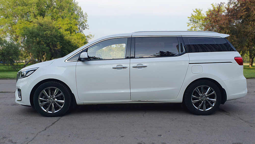 KIA Carnival 1426