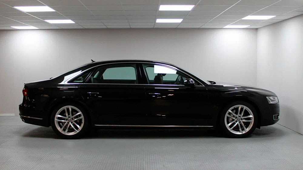 Audi A8 Long — аренда автомобиля