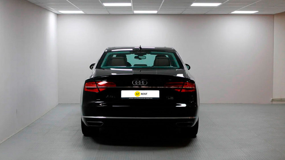 Audi A8 Long — аренда автомобиля