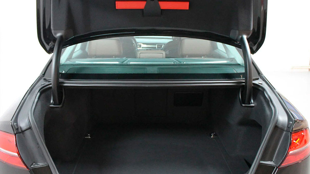 Audi A8 Long — аренда автомобиля