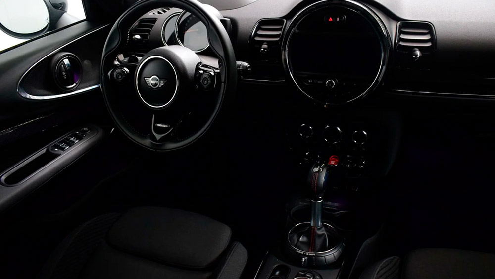 MINI Clubman — аренда автомобиля