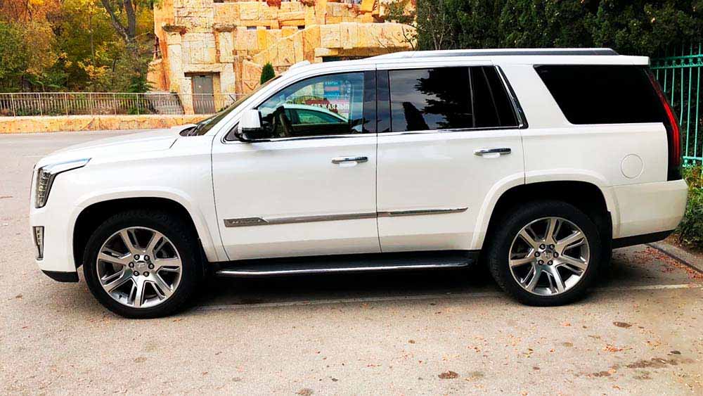 Cadillac Escalade 191
