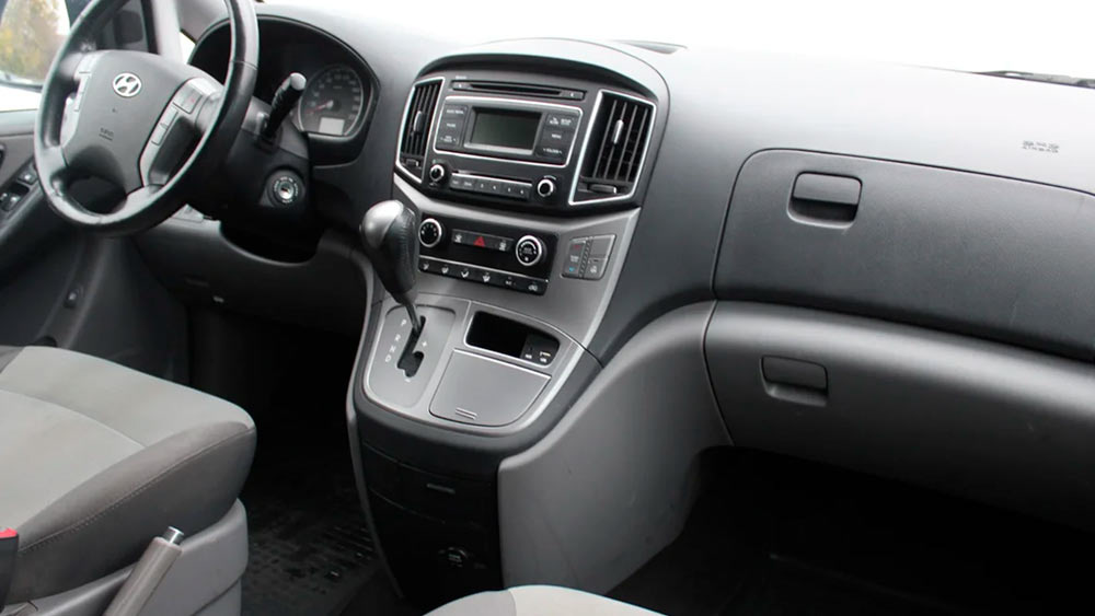 Hyundai H1 214