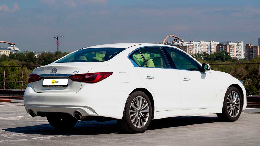 Фото Infiniti Q50