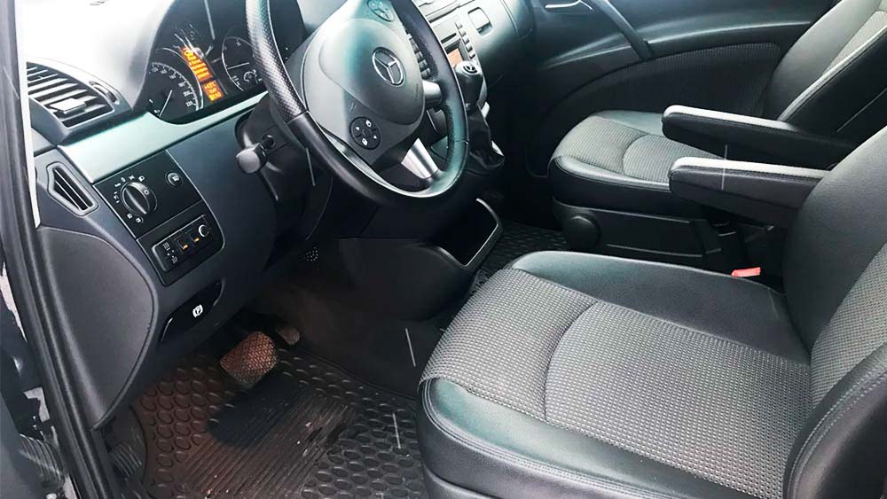 Mercedes-Benz Viano 221