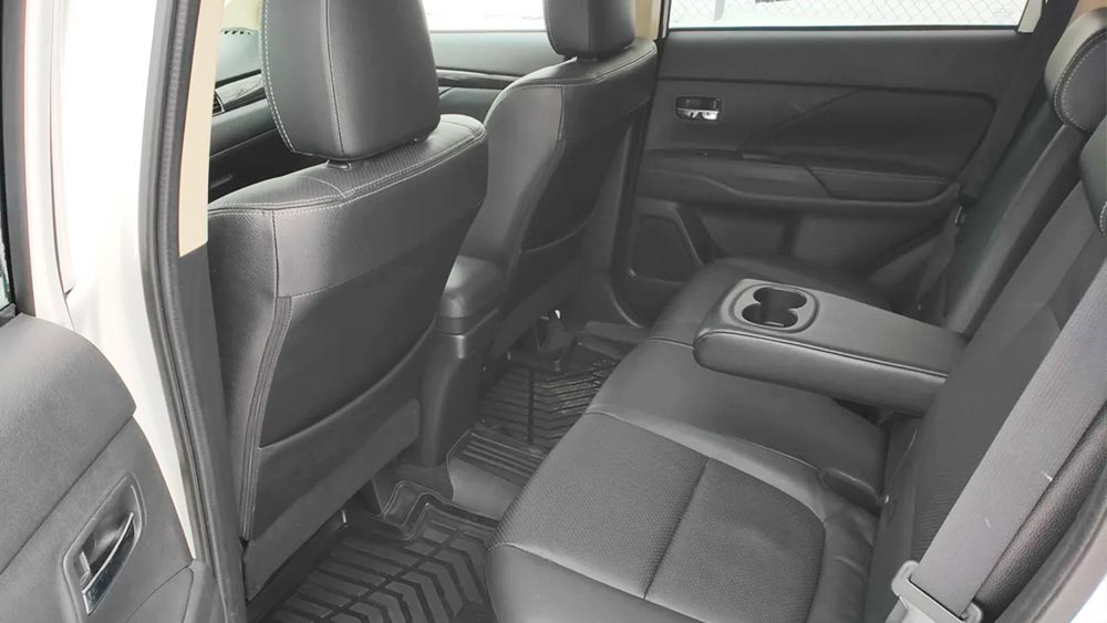 Фото Mitsubishi Outlander