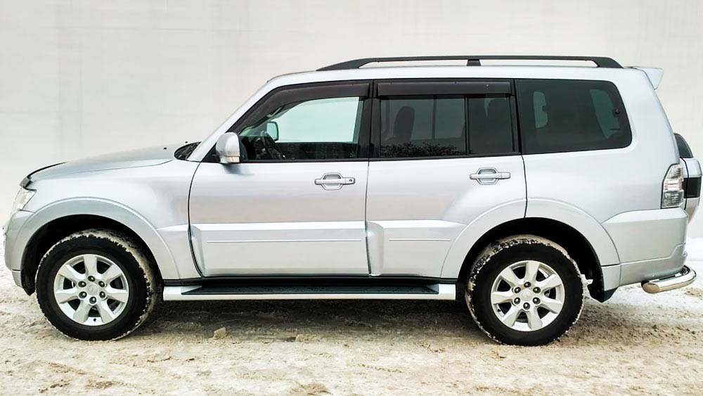 Mitsubishi Pajero 226