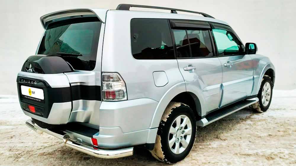 Mitsubishi Pajero 226