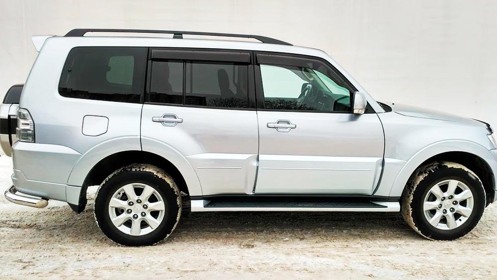 Mitsubishi Pajero 226