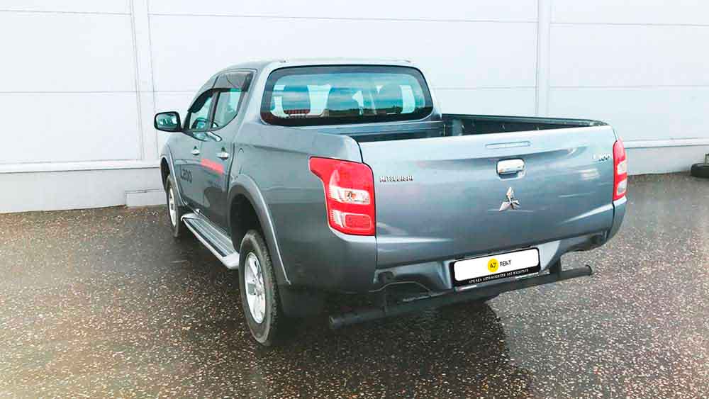 Фото Mitsubishi L200
