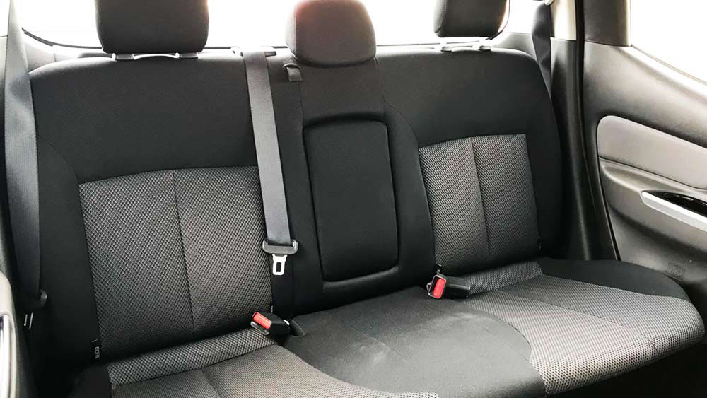 Фото Mitsubishi L200