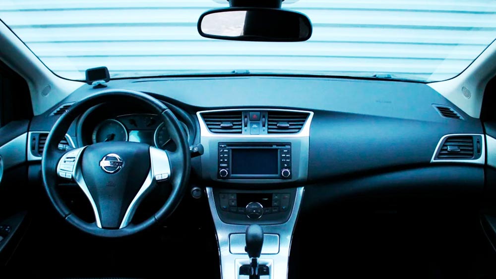 Nissan Pathfinder 230