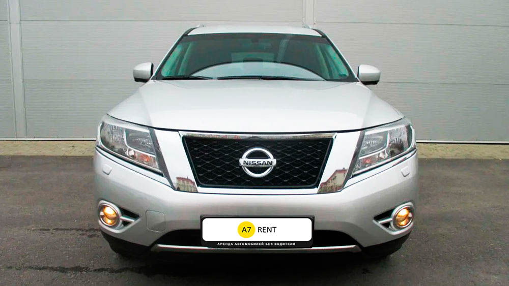 Nissan Pathfinder 230