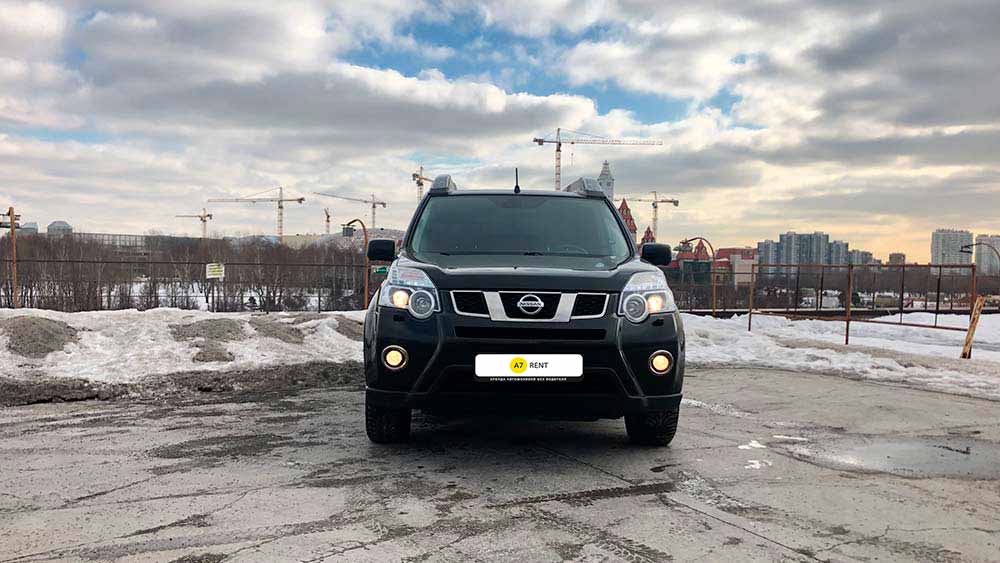 Nissan X-Trail — аренда автомобиля