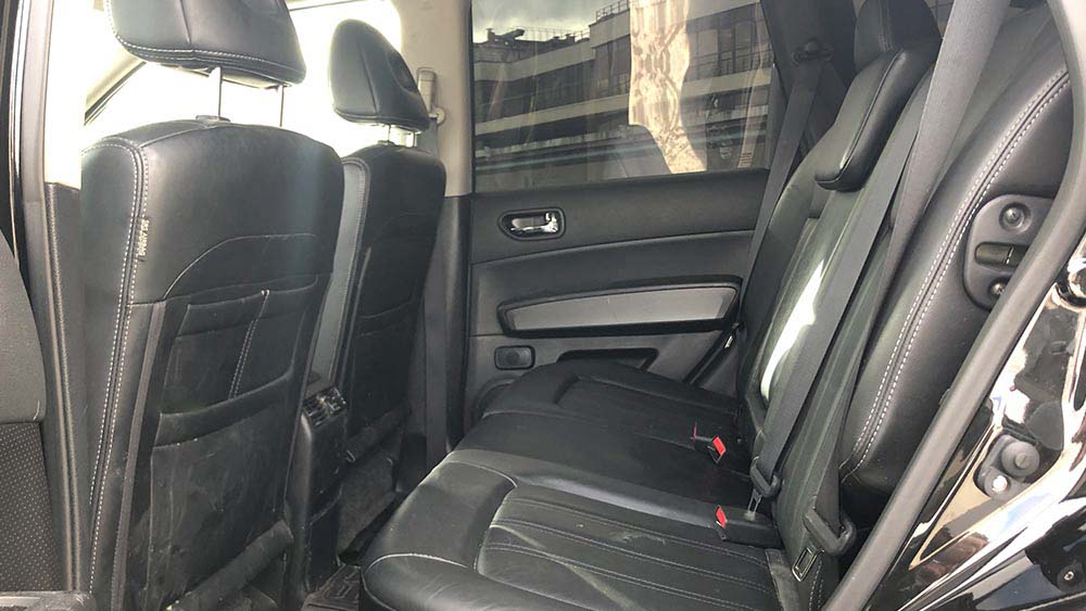 Nissan X-Trail — аренда автомобиля