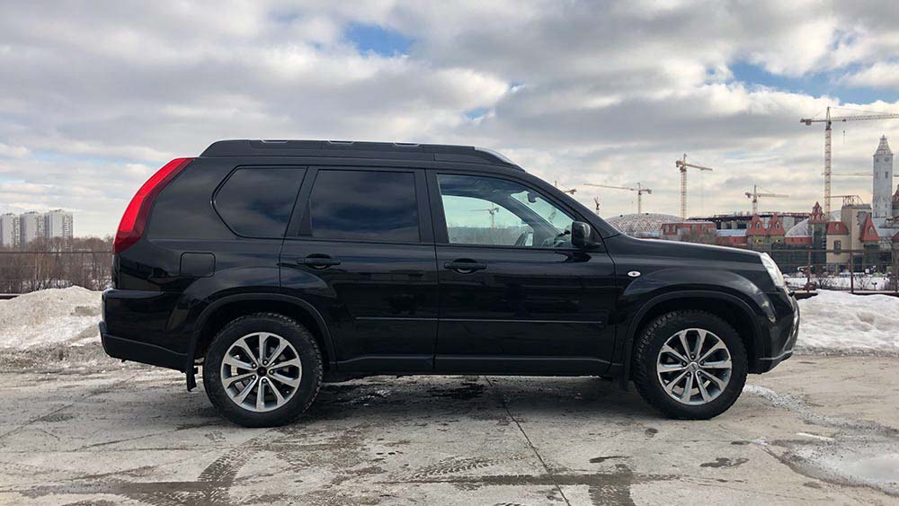 Nissan X-Trail — аренда автомобиля