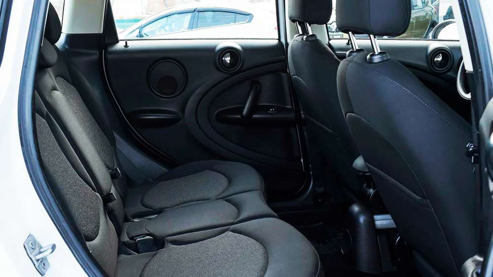 MINI Countryman — аренда автомобиля