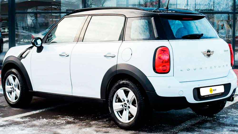 MINI Countryman — аренда автомобиля