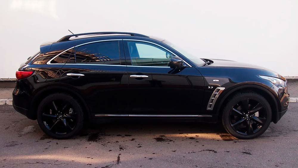 Infiniti QX70 255