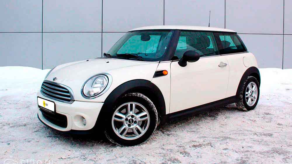 MINI Cooper — аренда автомобиля