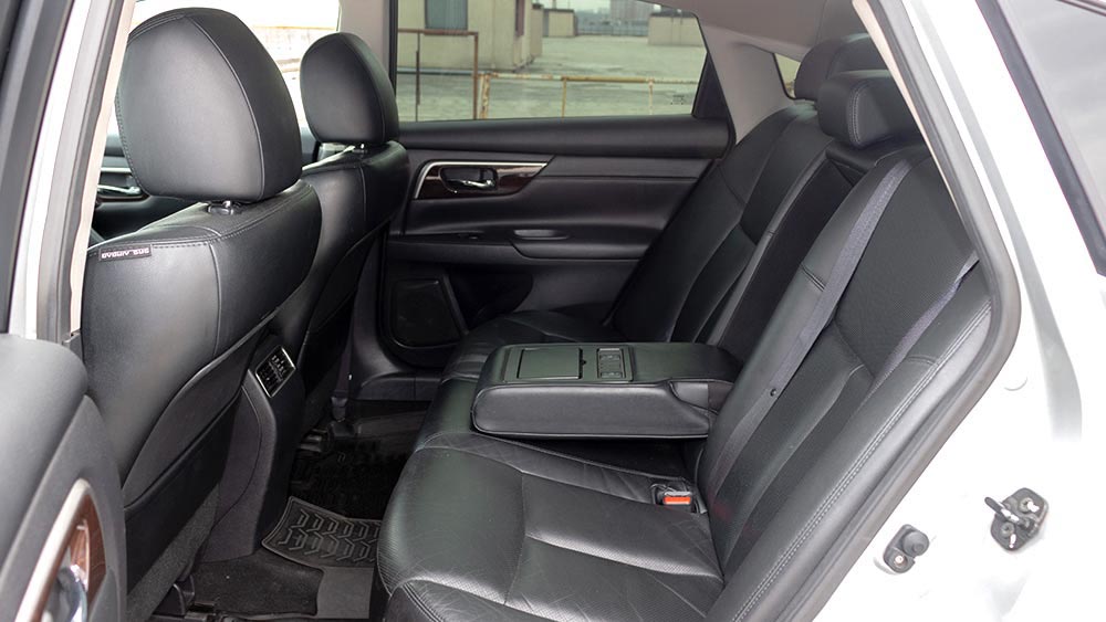 Nissan Teana 284