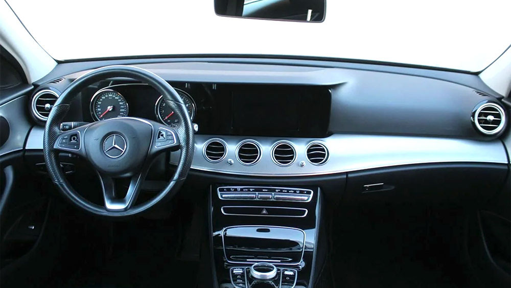 Mercedes-Benz E-Class 318