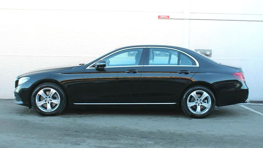 Mercedes-Benz E-Class 318