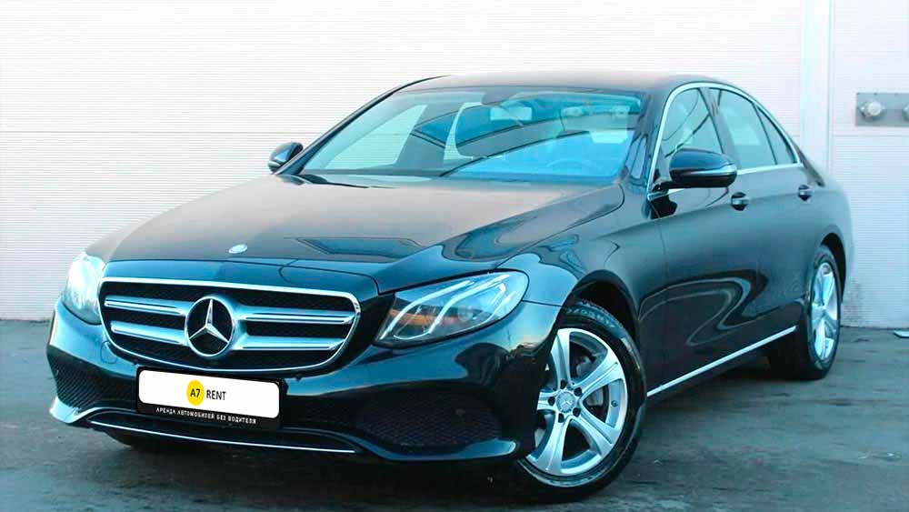 Mercedes-Benz E-Class 318