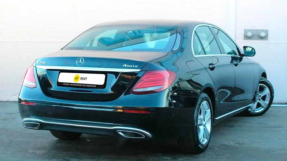 Mercedes-Benz E-Class 318
