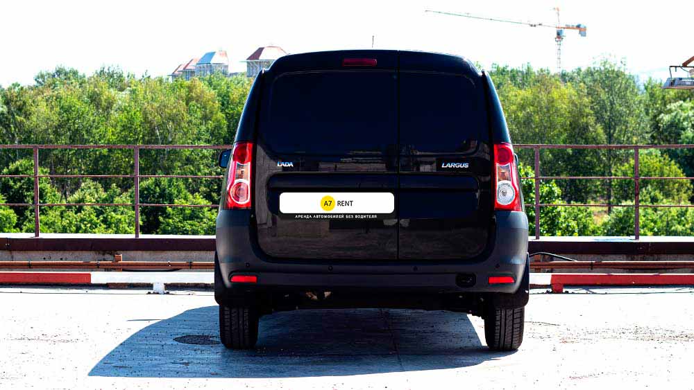 Фото LADA Largus