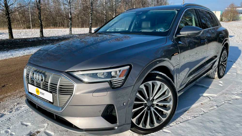Фото Audi E-tron