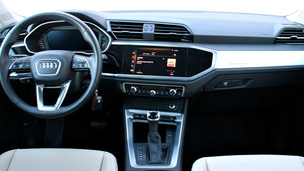 Audi Q3 — аренда автомобиля